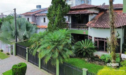 Casa com 3 dormitórios à venda, 282 m² por R$ 1.590.000,00 - Santo Antônio - Joinville/SC