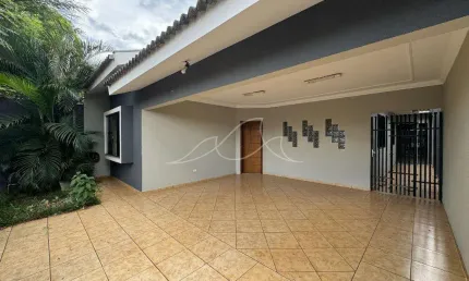 Casa à venda no Jardim Alvorada em Maringá/PR com 164.74m² de área construída