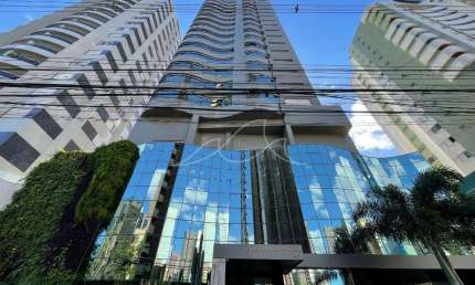 Locação | Apartamento com 217.35 m², 4 dormitório(s), 4 vaga(s). Zona 01, Maringá