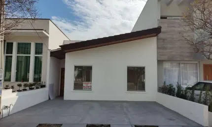 Casa em Condomínio para Locação em Sorocaba, Horto Florestal, 3 dormitórios, 1 suíte, 2 banheiros