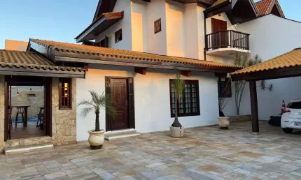 Casa para Venda em Sorocaba, Jardim Astro, 3 dormitórios, 2 suítes, 4 banheiros, 3 vagas