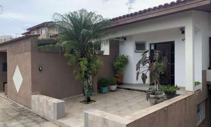 Casa para Venda em Votorantim, Jardim Maria José, 4 dormitórios, 1 suíte, 5 banheiros, 6 vagas