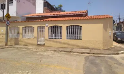 Casa para Venda em Sorocaba, Jardim Guadalajara, 3 dormitórios, 1 suíte, 2 banheiros, 3 vagas