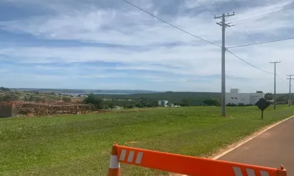 Terreno em Condomínio para Venda em Paranapanema, Terras de Santa Cristina XIII Setor Marina