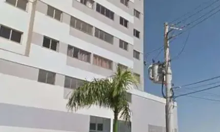 Vendo apartamento com 2 quartos sendo 1 suíte , sala cozinha, sala, e garagem para 1 carro, no seto