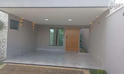 Venda-se casa com 3 quartos sendo 3 suites, sala 2 anbientes, area gourmrt completo com piscina com