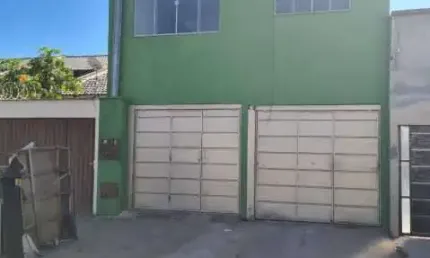 Casa para a venda  de 3 quartos com 3 banheiros sendo 2 suite, cozinha americana, portão eletronico