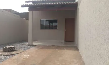 Vendo casa de 2 quartos, blindex, quintal na frente e no fundo pelo minha casa minha vida. setor bu