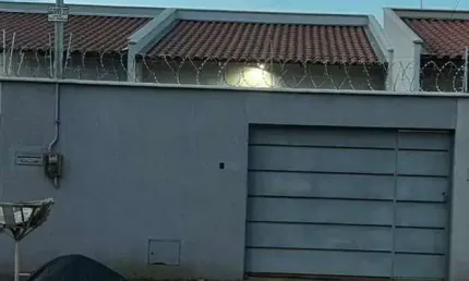 Casa com 2 quartos à venda na rua nevada, jardim veneza, aparecida de goiânia, 94 m2 por r$ 320.000