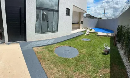 Venda-se sobrado com 3 quartos sendo 3 suites com closet, 2 lavabos , sala 2 anbientes, area gourme