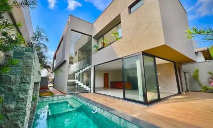 Casa com 4 quartos à venda na Rua Madri 2, 1, Jardins Madri, Goiânia