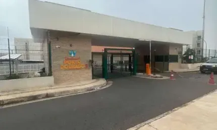 Aluga-se apartamento com 2 quartos sendo uma banheiro socia,sala, residencial porto dourado, goiâni