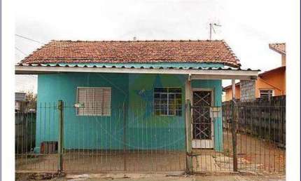 Investimento em Imóveis: 3 Casas no Terreno à Venda em Alvinópolis, Atibaia/SP