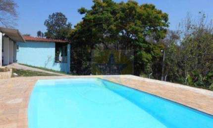 Chácara Residencial com Lazer Completo à Venda em Jarinu