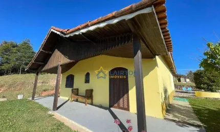 Chácara à venda no Vitória Régia, Atibaia – 3 dormitórios, piscina, campo de futebol e 3.000 m² de terreno