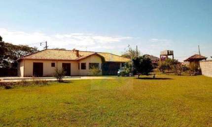 Casa Espetacular de 4 Dormitórios no Jardim dos Pinheiros, Atibaia/SP – Conforto e Lazer por R$ 1.600.000