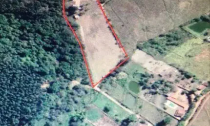 Sítio com 2 dormitórios à venda, 30000 m² por R$ 1.000.000,00 - Peão - Piracaia/SP