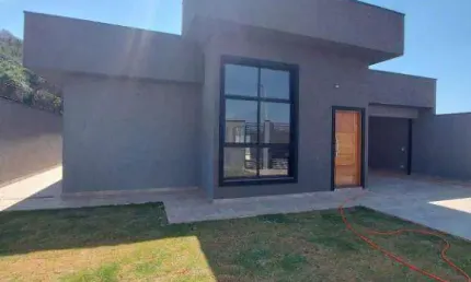 Casa Térrea à Venda em Residencial Fechado em Atibaia – 3 Suítes, Piscina e Espaço Gourmet - 177 m²