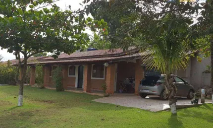 Aconchegante Chácara à venda, 1 dormitório, 2000 m² - R$ 500.000 - Bairro Tanque, Atibaia/SP