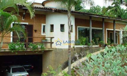 Chácara à venda em Atibaia: 3 dormitórios (2 suítes) no Jardim Colonial - Área verde e conforto