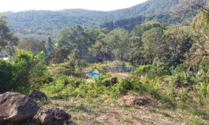 Terreno à Venda no Condomínio Atibaia Vista da Montanha - 1356 m²