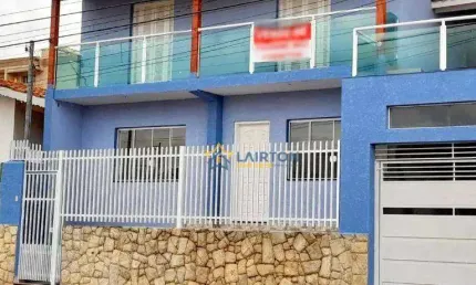 Casa com 3 Dormitórios à Venda em Alvinópolis, Atibaia - 225 m²