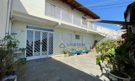 Casa espaçosa de 3 dormitórios com edícula e área gourmet à venda no jardim alvinópolis, atibaia/sp