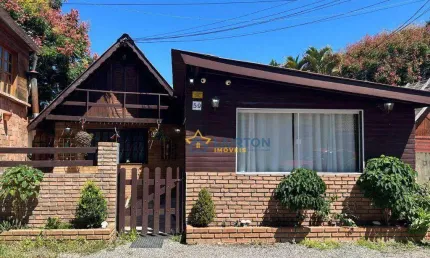 Chalé mobiliado com 2 dormitórios e área gourmet à venda em atibaia