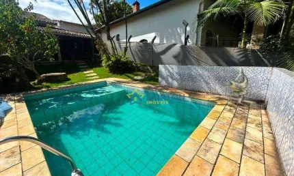 Chácara Aconchegante com 2 Dormitórios à Venda em Vitória Régia, Atibaia/SP
