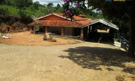 Chácara à venda em atibaia: 2 dormitórios, 1340 m² e linda vista no bairro vitória régia por r$ 380.000