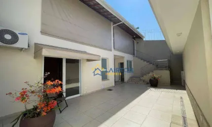 Casa com 3 dormitórios à venda, 400 m² por R$ 2.500.000,00 - Jardim América - Bragança Paulista/SP