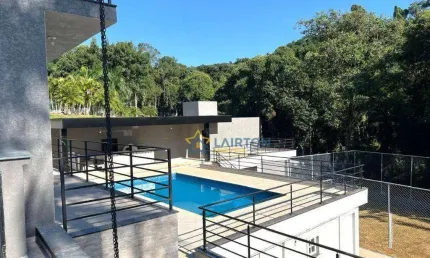 ?? Casa dos Sonhos em Condomínio Fechado – Alto Padrão, Lazer Completo e Conforto Garantido!