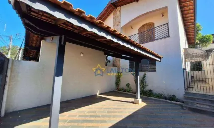 Casa com 2 Dormitórios, Iluminação Natural e Jardim à Venda no Bairro Tapajós, Atibaia