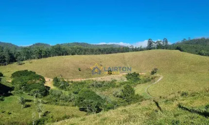 Sítio à venda em joanópolis com 9,8 alqueires paulistas, lago e barracão