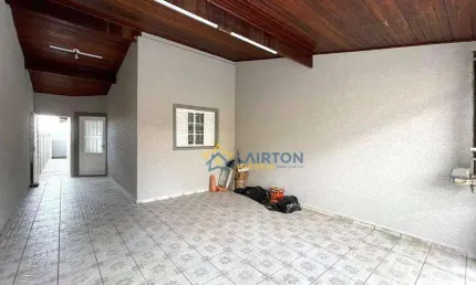 Casa com 2 Dormitórios e Amplo Quintal à Venda no Alvinópolis, Atibaia