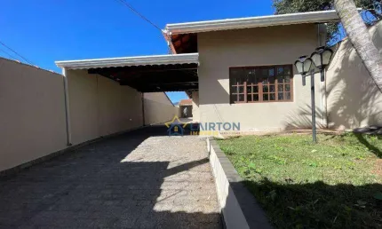 Casa térrea à venda no Jardim Santa Bárbara, Atibaia – 2 dormitórios, suíte e área gourmet