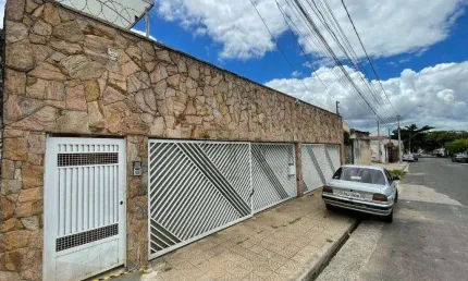 Casa com 3 dormitórios à venda, 375 m² por R$ 860.000,00 - Vila Barão - Sorocaba/SP