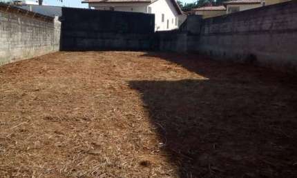 Seu Espaço dos Sonhos Aguarda por Você: Terreno Plano de 626m²