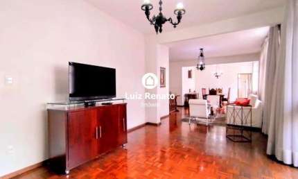 No Gutierrez apartamento de 230m², com 4 quartos, sendo 1suite, DCE e 2 vagas