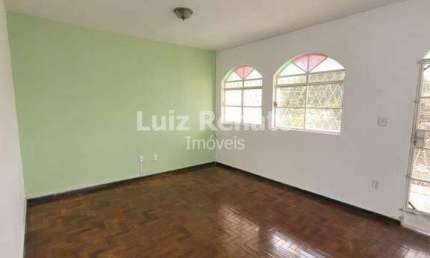 Casa com 3 quartos à venda na Rua Volta Grande, Sagrada Família, Belo Horizonte