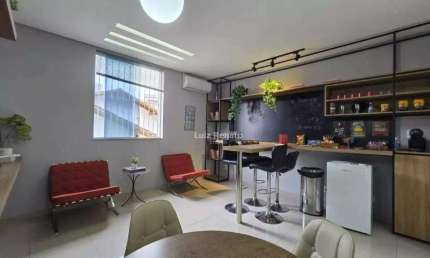 Casa com 8 quartos à venda na Rua Padre Francisco Arantes, Vila Paris, Belo Horizonte