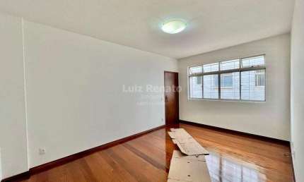 Apartamento com 3 quartos para alugar na Rua das Guianas, Sion, Belo Horizonte