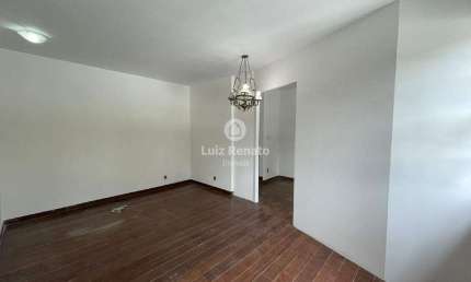 Casa para aluguel 6 quartos 2 suítes 4 vagas - Comiteco
