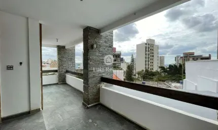 Casa disponível para locação próxima á Av. Bandeirantes/ bairro Mangabeiras