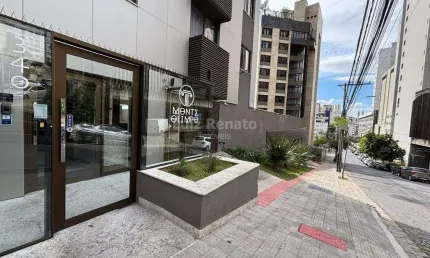 Sala Comercial Nova com 174m², Vagas de Garagem e Acessibilidade