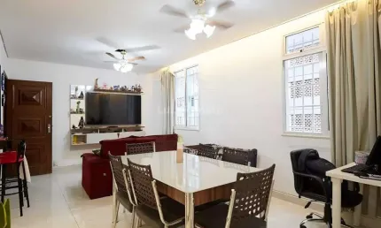 Apartamento com 3 quartos à venda na Rua Teixeira de Freitas, Santo Antônio, Belo Horizonte