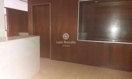 Amplo andar comercial na Avenida Prudente de Morais