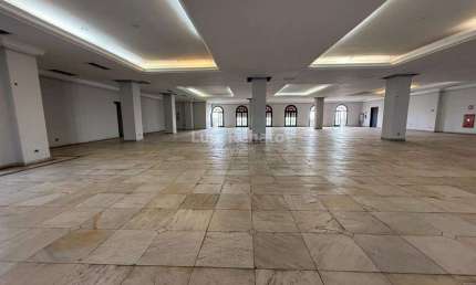 IMÓVEL COMERCIAL PARA LOCAÇÃO – FACHADA IMPONENTE E VISTA DESLUMBRANTE NO ALTO DA RAJA GABÁGLIA