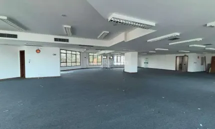 Andar Corrido para Locação no Funcionários – 357 m² em Localização Estratégica