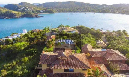 Mansão em búzios com a melhor vista da praia da ferradura